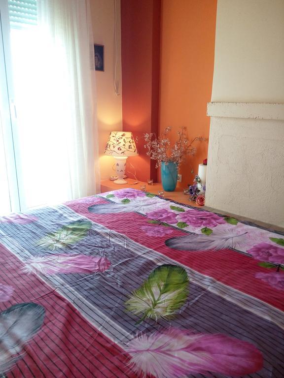 Apartment Michalis By The Sea Луца Экстерьер фото