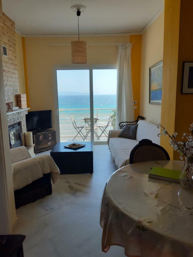 Apartment Michalis By The Sea Луца Экстерьер фото