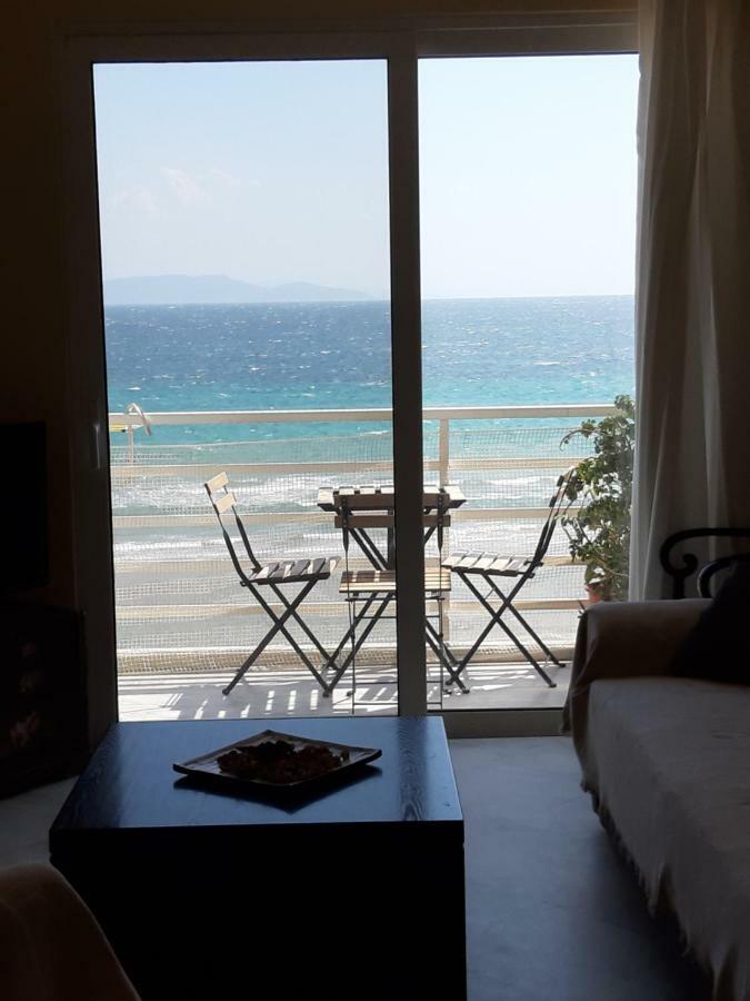 Apartment Michalis By The Sea Луца Экстерьер фото